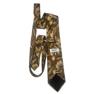 Hugo Boss Luxury Tie Leaves Camo Hunter Pattern Printed 100% Silk Necktie Italy